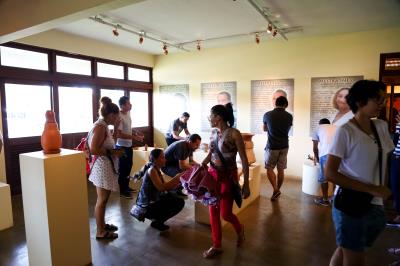 Escola Municipal Liceu Mestre Raimundo Cardoso homenageia mestres da cerâmica	