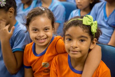 Crianças participam de ação educativa no Dia Internacional da Síndrome de Down	