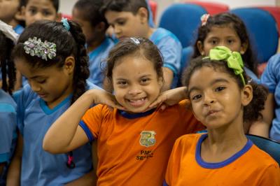 Crianças participam de ação educativa no Dia Internacional da Síndrome de Down	