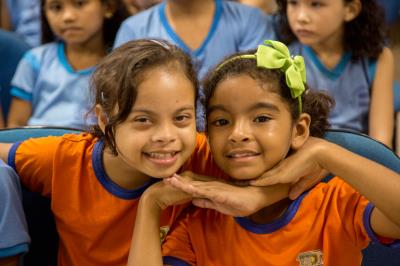 Crianças participam de ação educativa no Dia Internacional da Síndrome de Down	