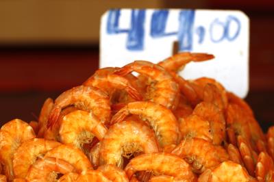 Ver-o-Peso completa 391 anos com bolo gigante, jogos e serviços para os feirantes	