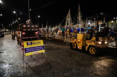 Com trabalho noturno, Prefeitura avança na recuperação de ruas e avenidas 