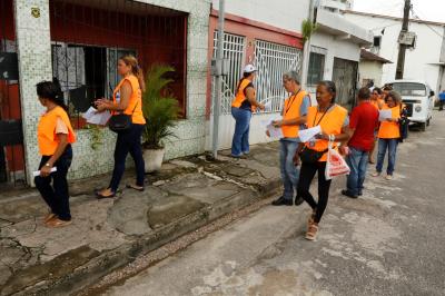 Prefeitura e comunidade se unem contra descarte de lixo em canal da Marambaia