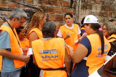 Prefeitura e comunidade se unem contra descarte de lixo em canal da Marambaia