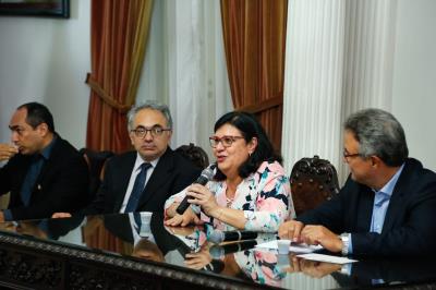 Prefeitura detalha o programa Sanear Belém para representantes do BID	