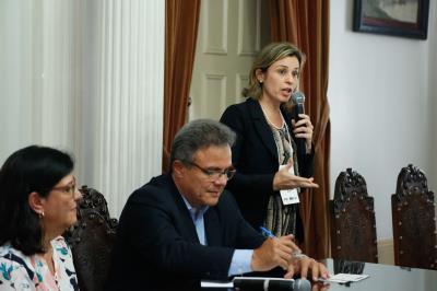 Prefeitura detalha o programa Sanear Belém para representantes do BID	