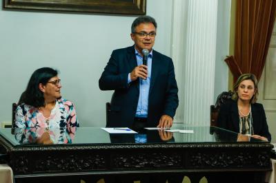 Prefeitura detalha o programa Sanear Belém para representantes do BID	