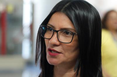 ENTREGA DE CARTAS PARA A PAZ NO AEROPORTO DE BELÉM