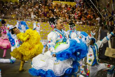 PRIMEIRA NOITE DA FASE FINAL DAS QUADRILHAS NO ARRAIÁ