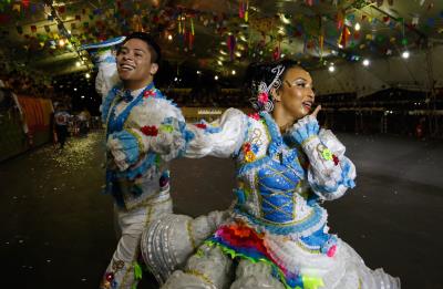 PRIMEIRA NOITE DA FASE FINAL DAS QUADRILHAS NO ARRAIÁ