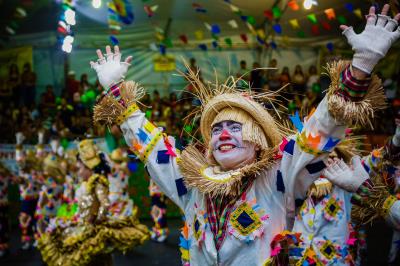 PRIMEIRA NOITE DA FASE FINAL DAS QUADRILHAS NO ARRAIÁ