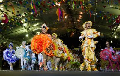 PRIMEIRA NOITE DA FASE FINAL DAS QUADRILHAS NO ARRAIÁ