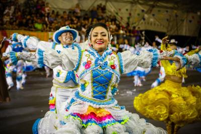 PRIMEIRA NOITE DA FASE FINAL DAS QUADRILHAS NO ARRAIÁ