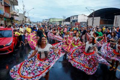 Inauguração do primeiro trecho da avenida Bernardo Sayão