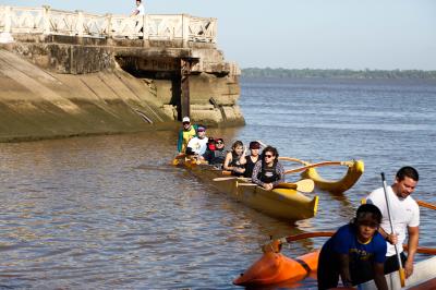 Passeio reúne atletas da canoagem e abre programação de verão da PMB