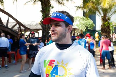 Passeio reúne atletas da canoagem e abre programação de verão da PMB