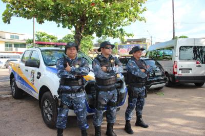 Campeonato anima a tarde de verão na Praia Grande, em Outeiro