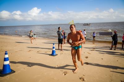 Dezenas de Inscritos na travessia Murubira/Farol, em Mosqueiro