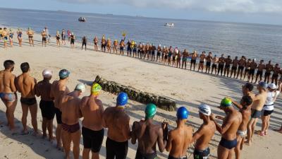 Dezenas de Inscritos na travessia Murubira/Farol, em Mosqueiro
