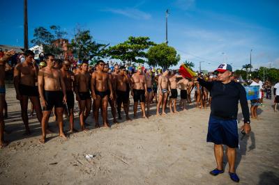 Dezenas de Inscritos na travessia Murubira/Farol, em Mosqueiro