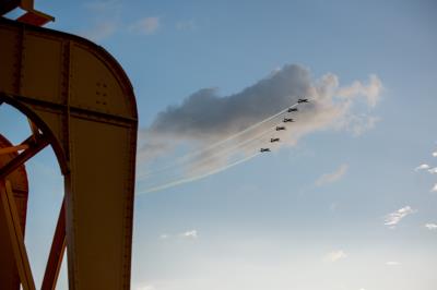Esquadrilha da fumaça encanta crianças e adultos em Belém