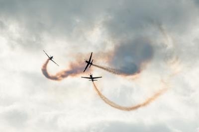 Esquadrilha da fumaça encanta crianças e adultos em Belém