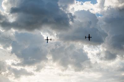 Esquadrilha da fumaça encanta crianças e adultos em Belém