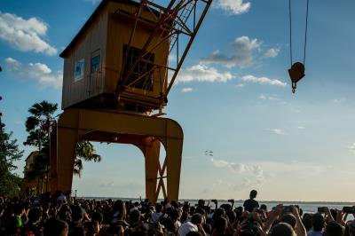 Esquadrilha da fumaça encanta crianças e adultos em Belém