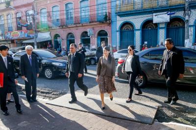 Feira do Ver-o-Peso recebe visita da princesa Mako, do Japão