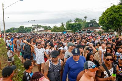 Parada do Movimento LGBTI leva mais de 30 mil pessoas às ruas de Mosqueiro