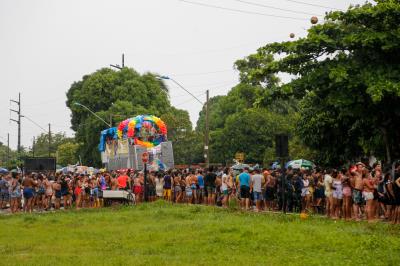 Parada do Movimento LGBTI leva mais de 30 mil pessoas às ruas de Mosqueiro