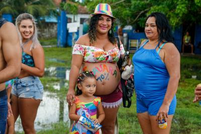 Parada do Movimento LGBTI leva mais de 30 mil pessoas às ruas de Mosqueiro