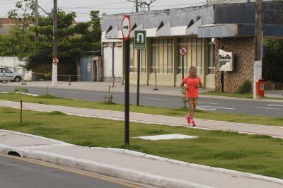 Novo trecho urbanizado da Bernardo Sayão completa um mês com área preservada pela comunidade