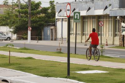 Novo trecho urbanizado da Bernardo Sayão completa um mês com área preservada pela comunidade