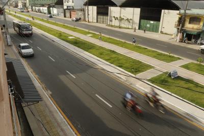 Novo trecho urbanizado da Bernardo Sayão completa um mês com área preservada pela comunidade