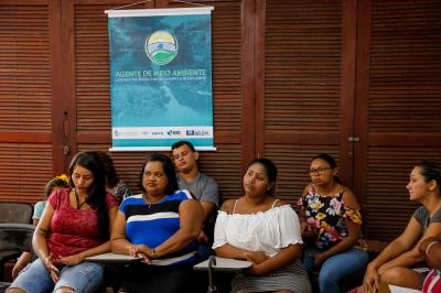 Cursos de pedreiro, hidráulica e meio ambiente qualificam moradores da Bacia da Estrada Nova
