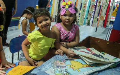 Projeto Baú das Histórias leva literatura a alunos da educação infantil