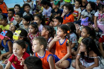 Projeto Baú das Histórias leva literatura a alunos da educação infantil