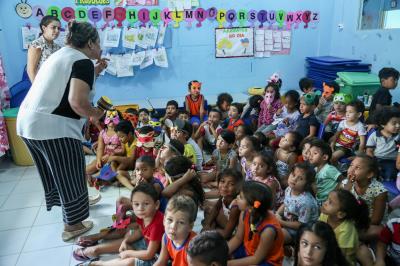 Projeto Baú das Histórias leva literatura a alunos da educação infantil