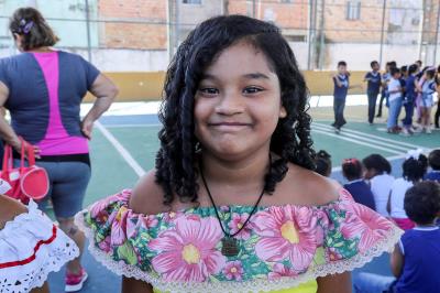 Alunos festejam o Dia do Folclore com música, dança e contação de histórias
