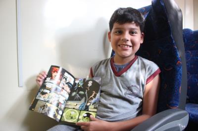 “Biblioteca vai à Praia” leva arte, leitura e educação ambiental a Outeiro