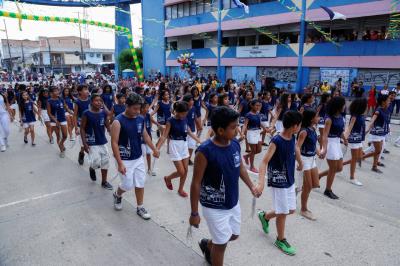 Ensino fundamental de Belém faz desfile e reforça conceitos de paz, educação e cidadania