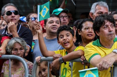 Desfile da Independência do Brasil mobiliza centenas de pessoas em Belém