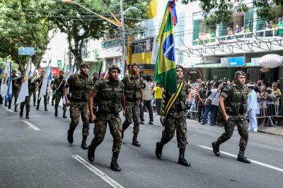 Desfile da Independência do Brasil mobiliza centenas de pessoas em Belém