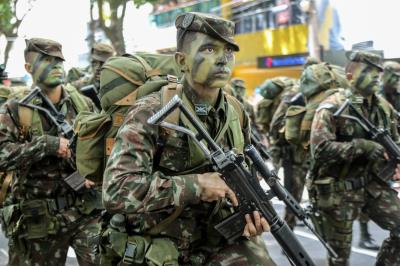 Desfile da Independência do Brasil mobiliza centenas de pessoas em Belém