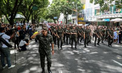 Desfile da Independência do Brasil mobiliza centenas de pessoas em Belém