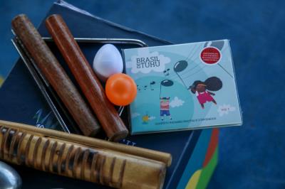 Quarteto Brasil de Tuhu apresenta concerto didático para alunos da Escola Inês Maroja