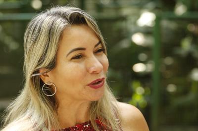 Peixe-boi do Bosque ganha bolo especial no aniversário de 62 anos