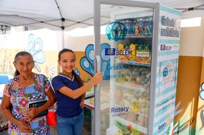 Projeto Geladeira Solidária é instalado na escola Municipal Rotary, na Condor