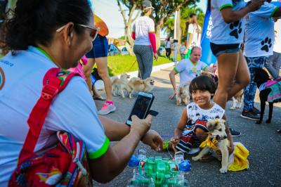 Domingo de lazer na Doca também teve caminhada para cães